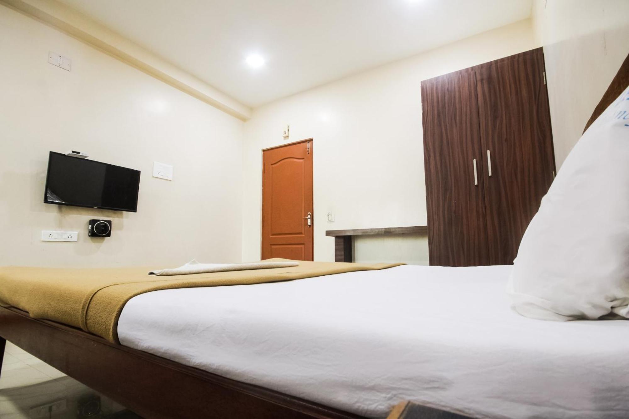 Hotel O Lk Residency Tindivanam Exteriör bild